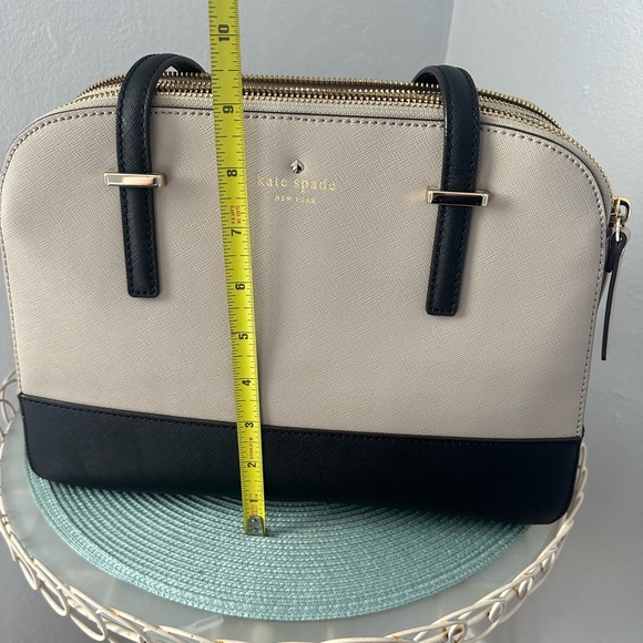 Kate Spade Tote - Picture 6 of 16